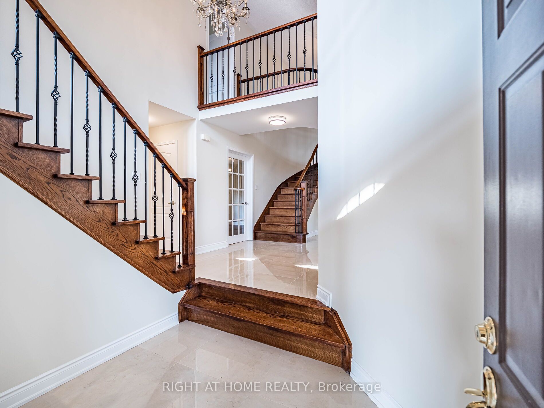 5936 Greensboro Drive