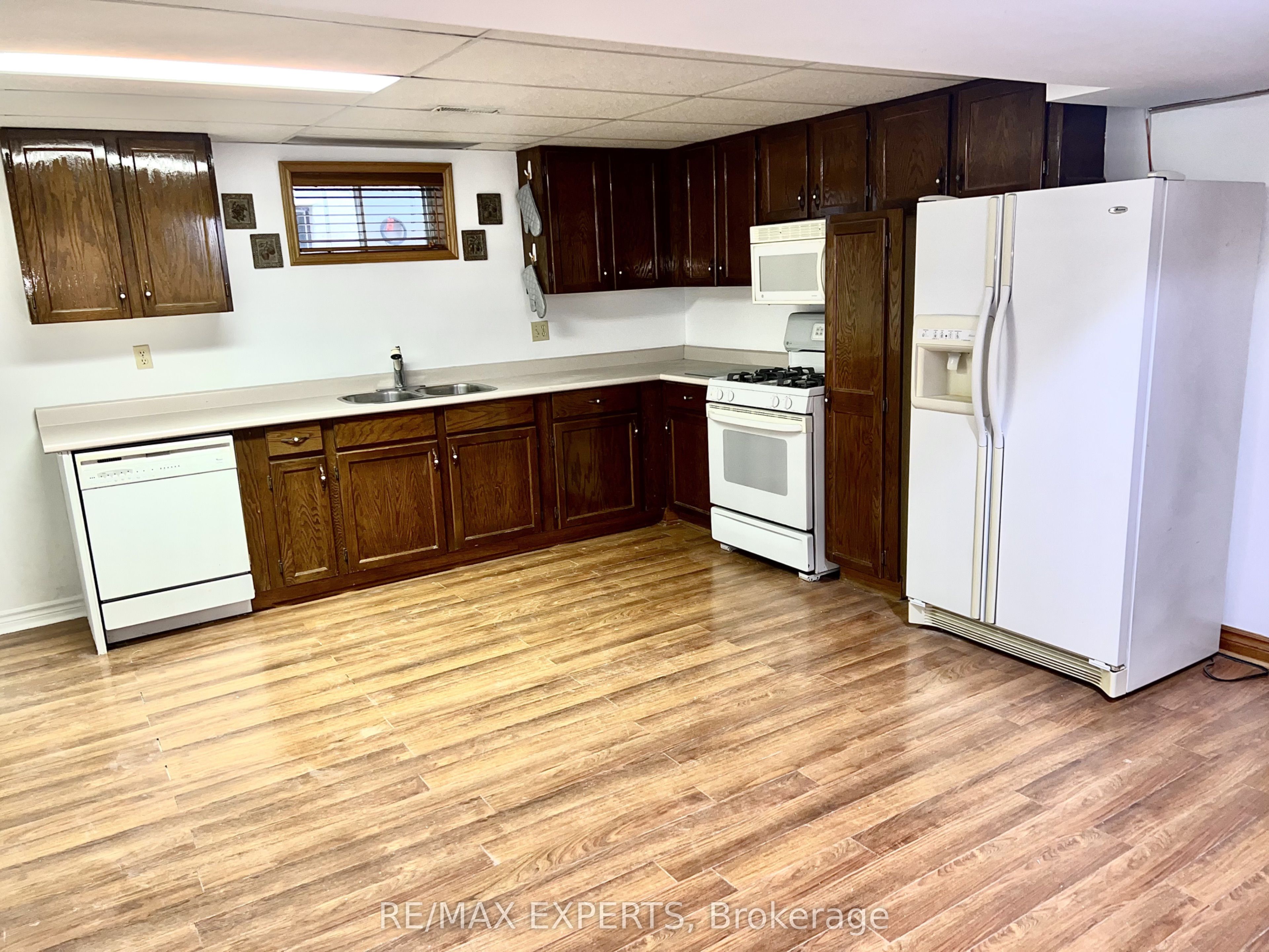 121 Jackman Crescent