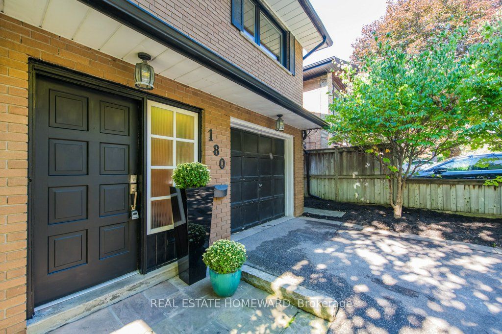 Photo of 180 Ellis Avenue, Toronto, ON M6S 2X2 (MLS # W12434054)