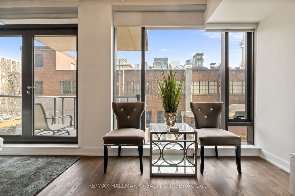 Photo of 560 King Street W #206, Toronto, ON M5V 0L6 (MLS # C12406757)