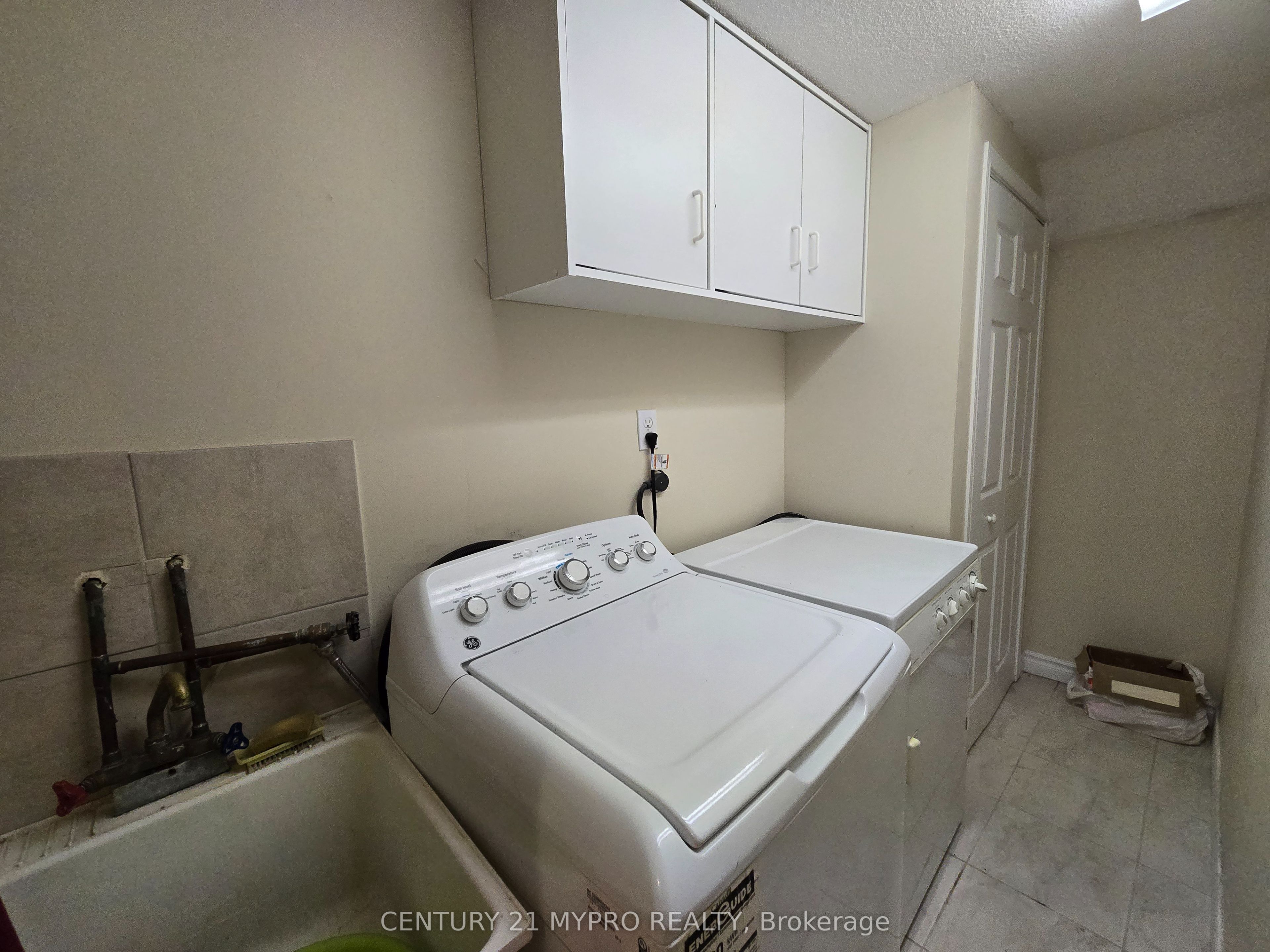 10 Bianca Drive Lower unit