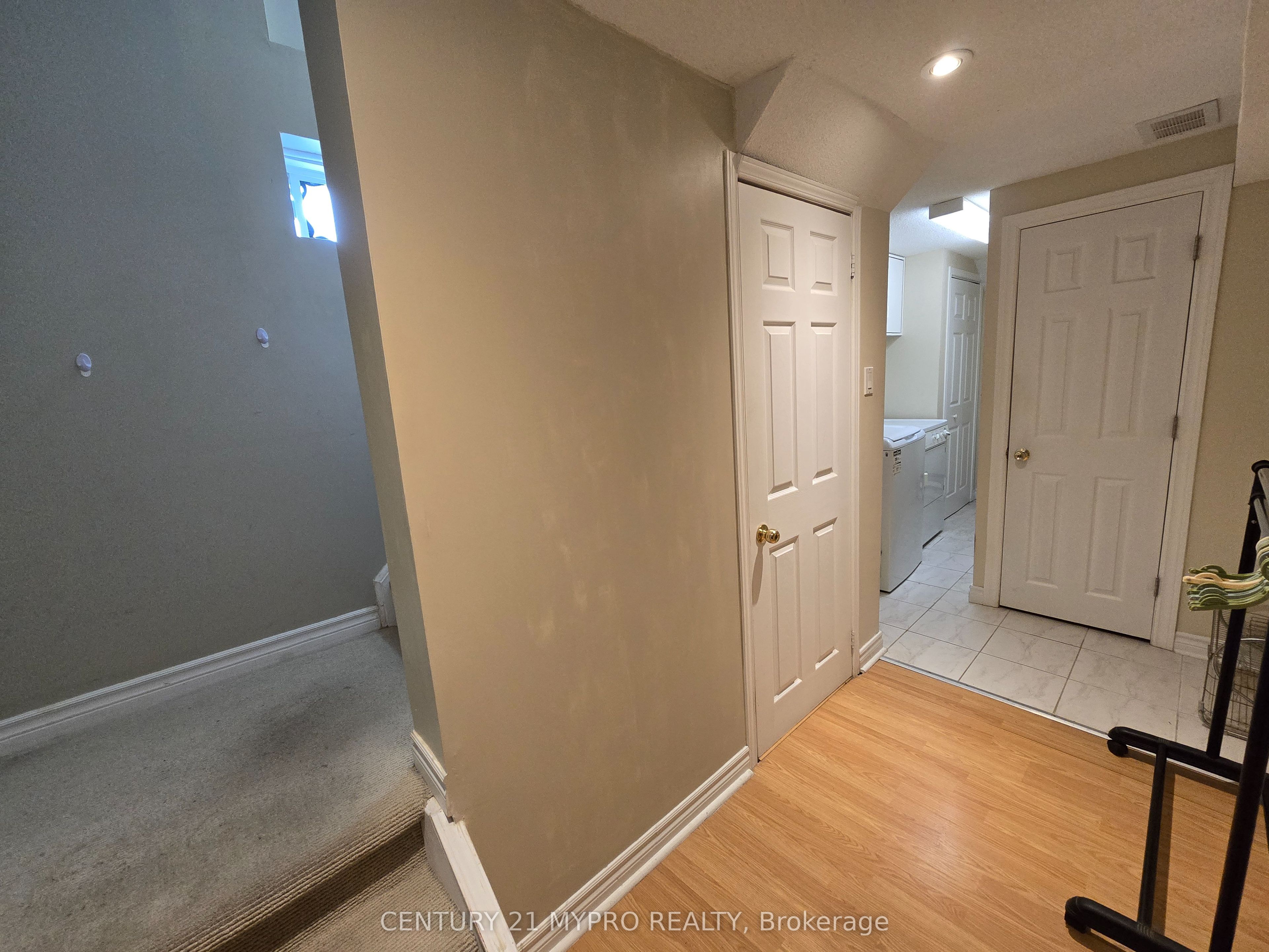 10 Bianca Drive Lower unit