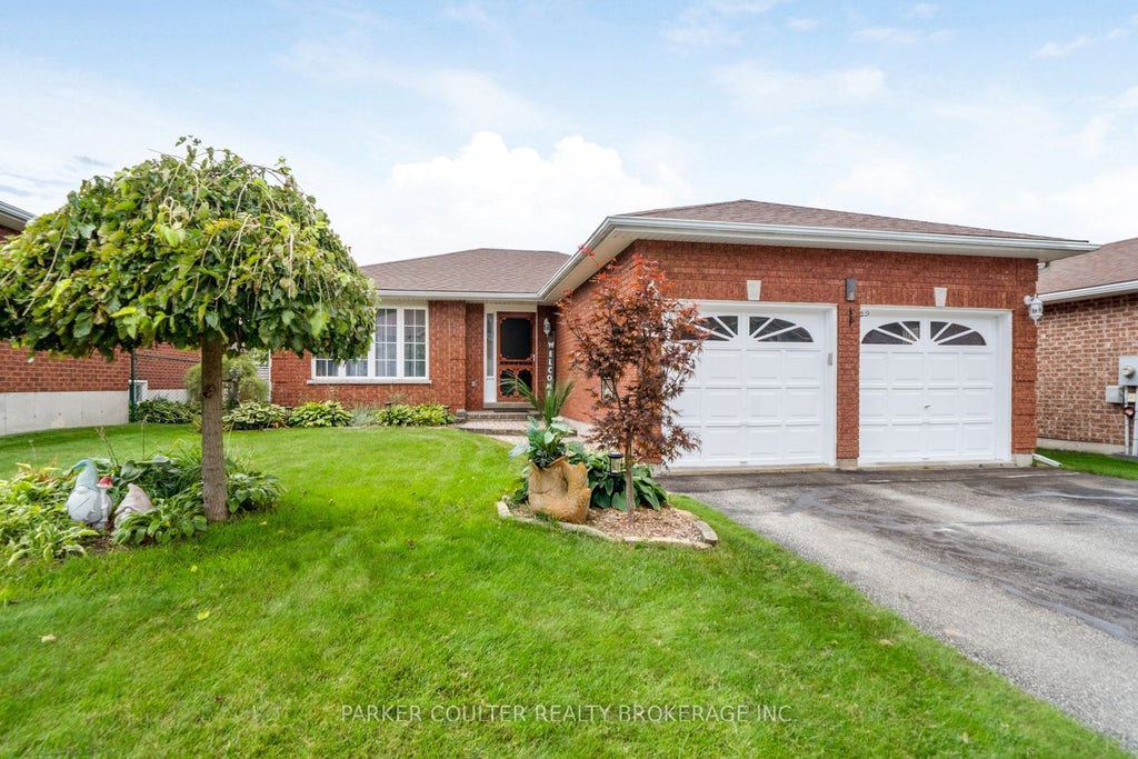 Photo of 32 Carter Crescent, Orillia, ON L3V 7S2 (MLS # S13810230)