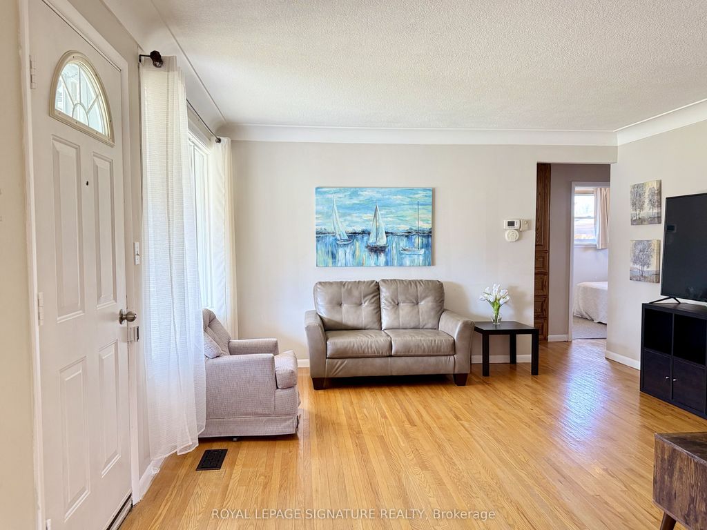 Photo of 51 Spurgeon Drive, Chatham-Kent, ON N7L 3W4 (MLS # X12839620)