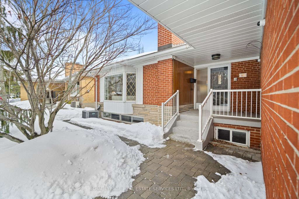 Photo of 121 Elvaston Drive, Toronto, ON M4A 1N8 (MLS # C12839512)