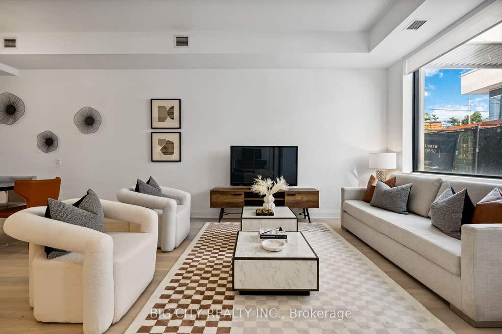 Photo of 33 Frederick Todd Way #TH01, Toronto, ON M4G 0C9 (MLS # C13455856)