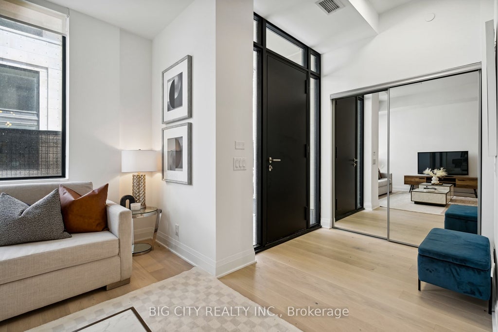 Photo of 33 Frederick Todd Way #TH01, Toronto, ON M4G 0C9 (MLS # C13455856)