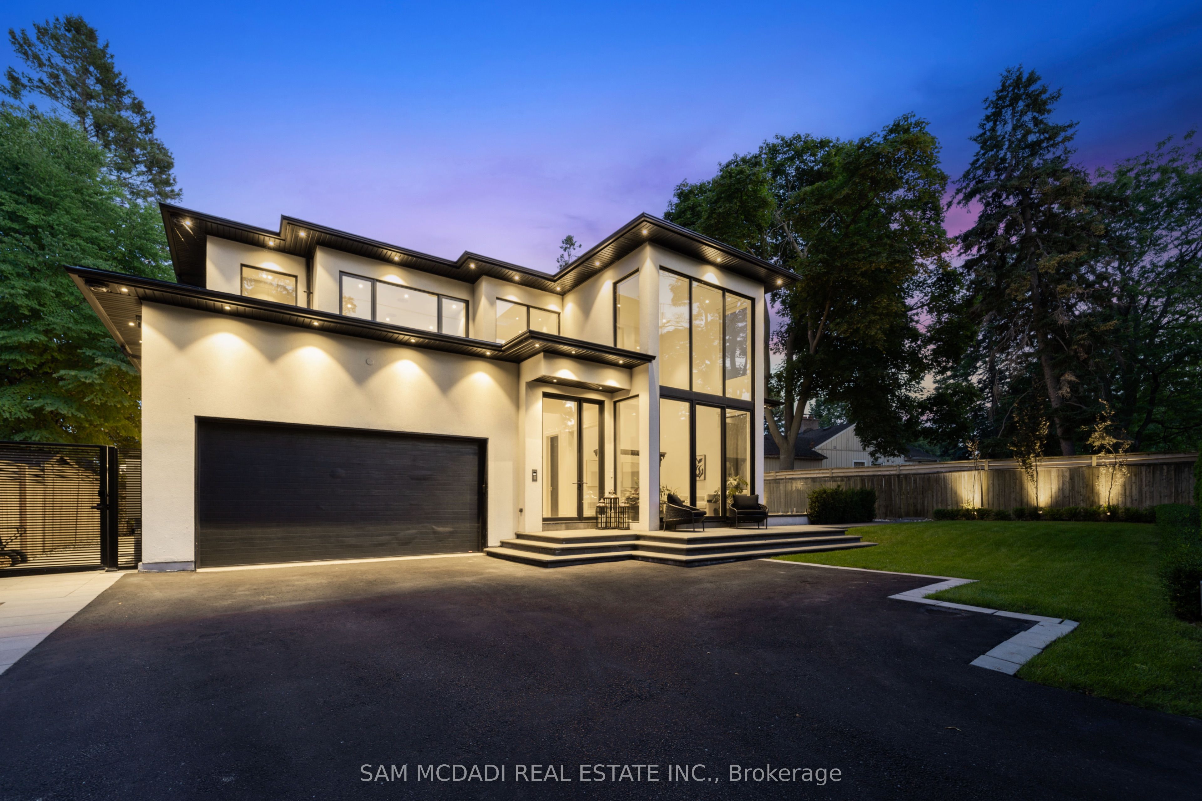 2488 Lakeshore Road E