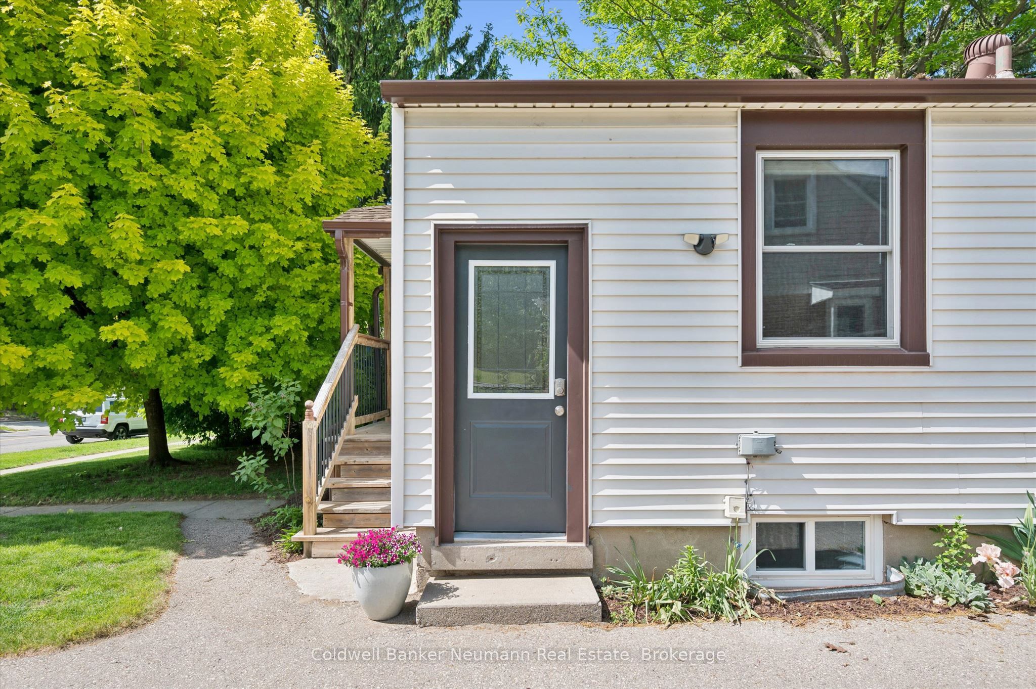 153 Winston Boulevard