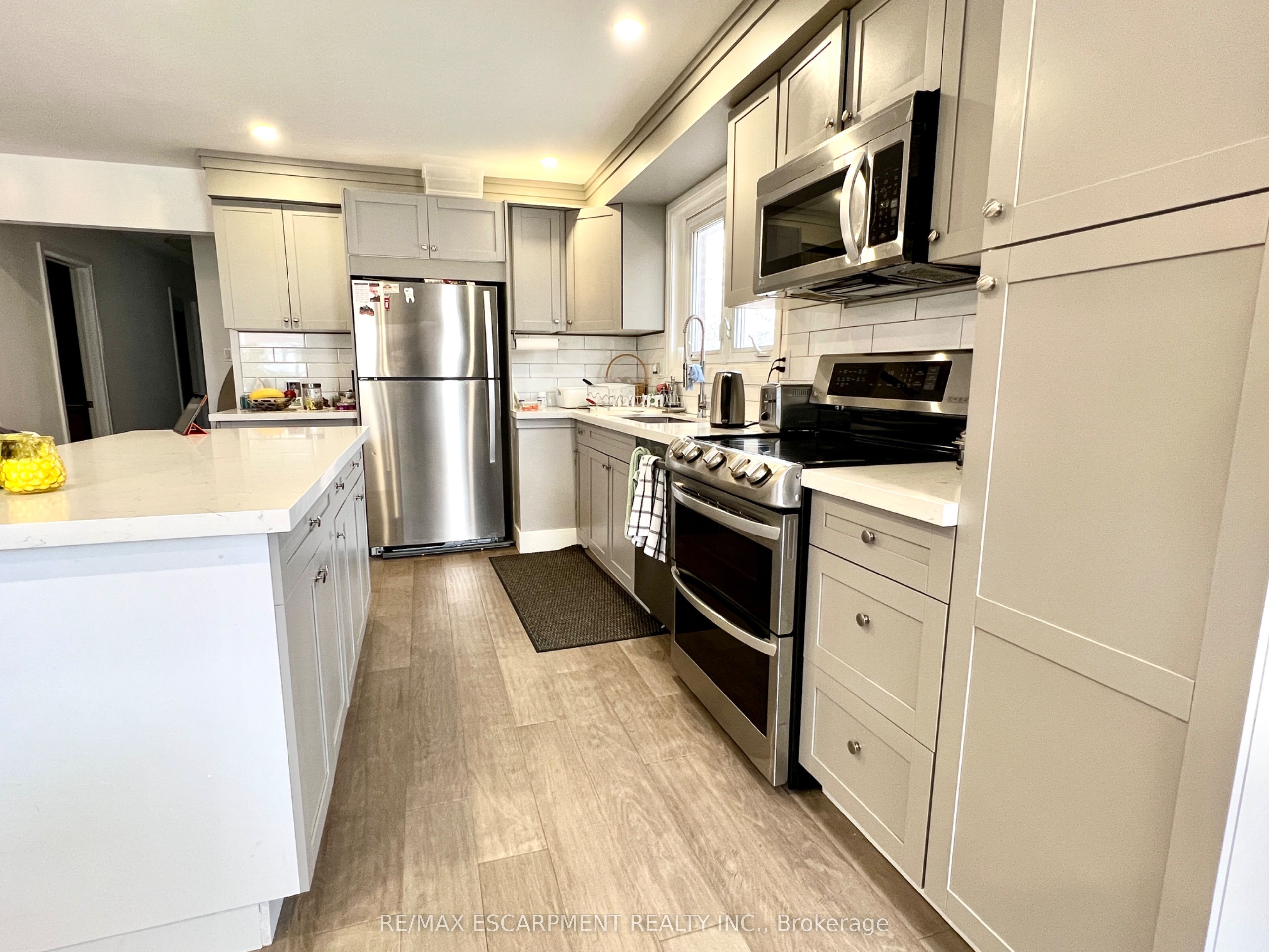 25 Joycelyn Drive Upper