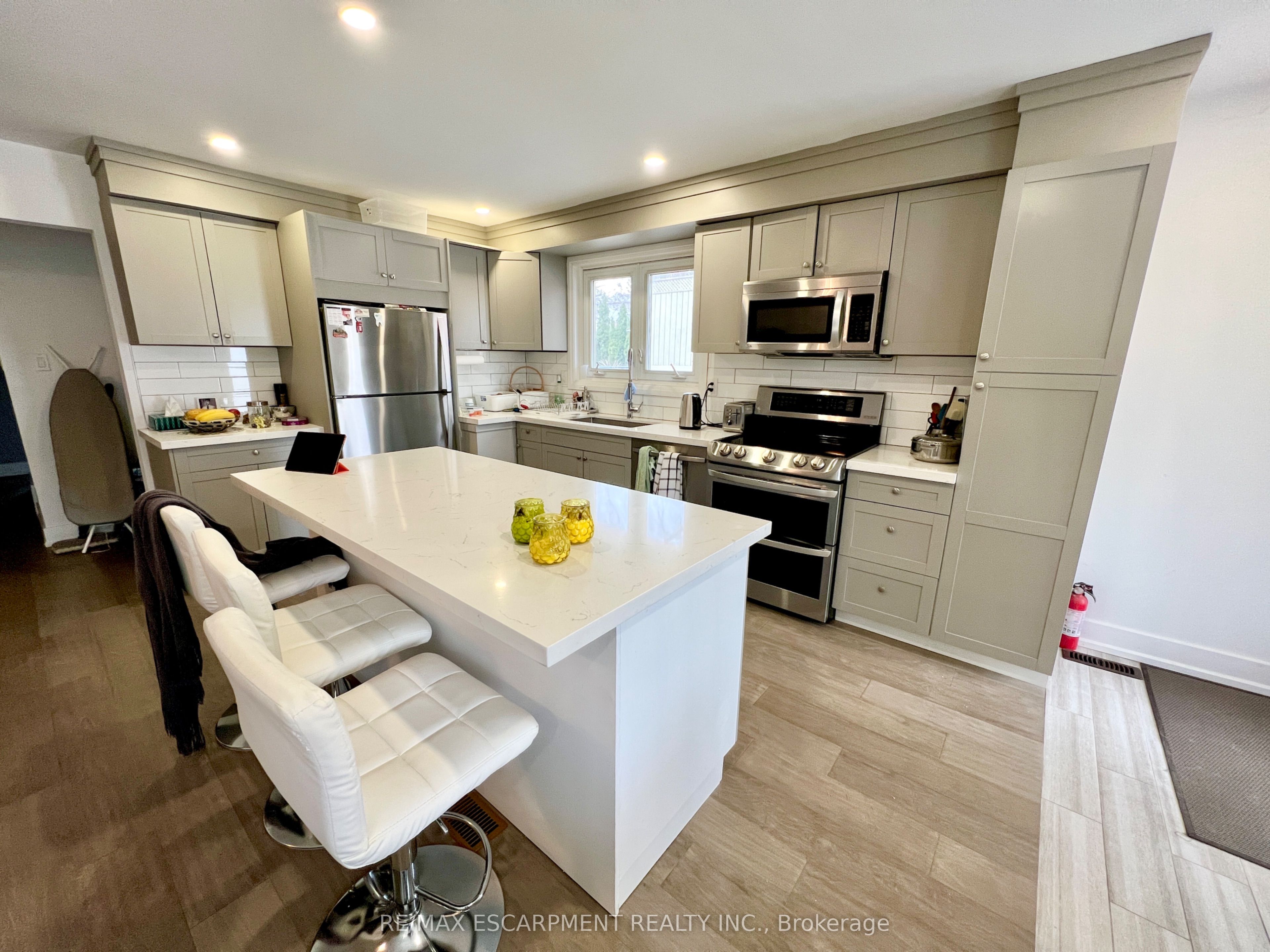 25 Joycelyn Drive Upper