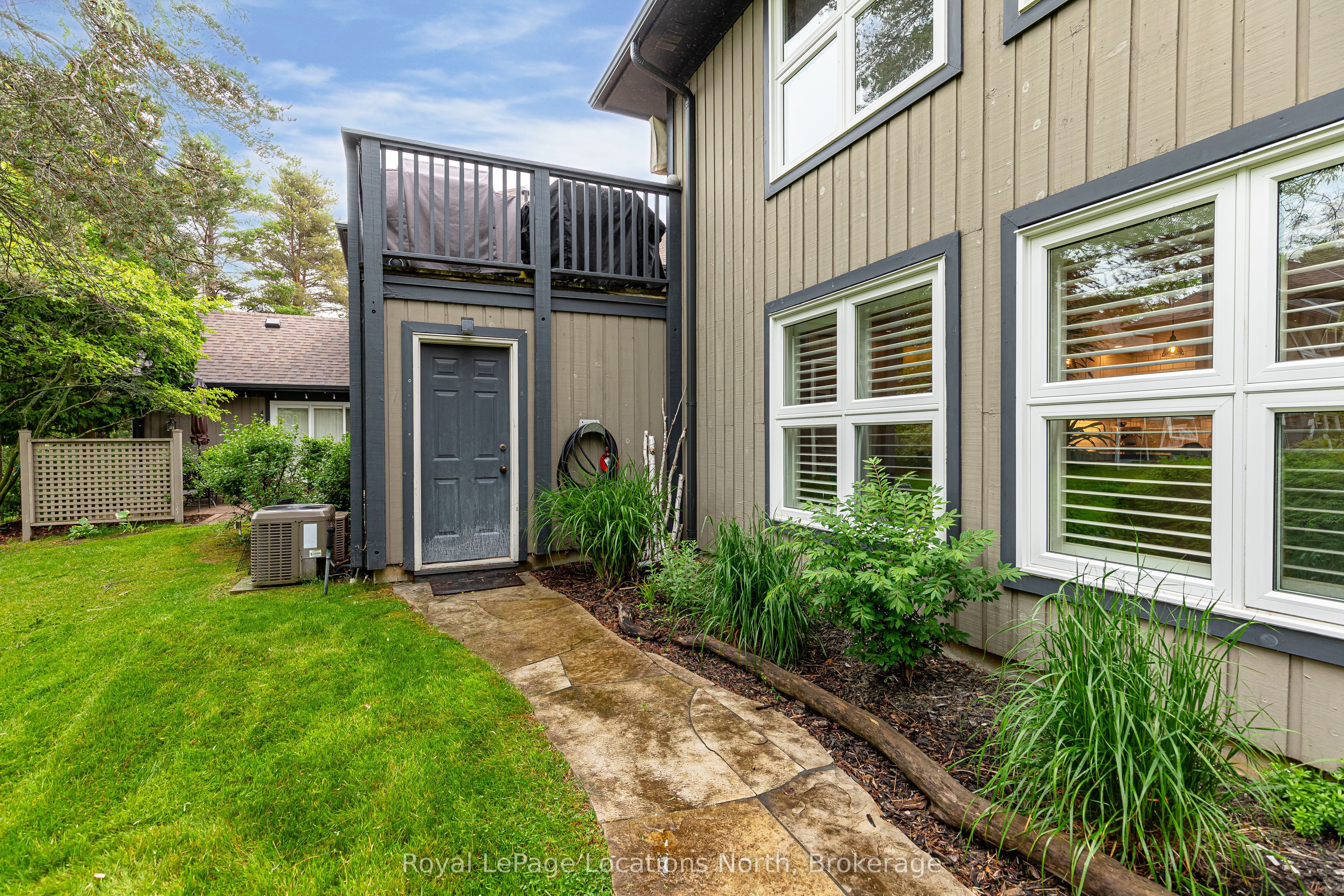 423 Mariners Way