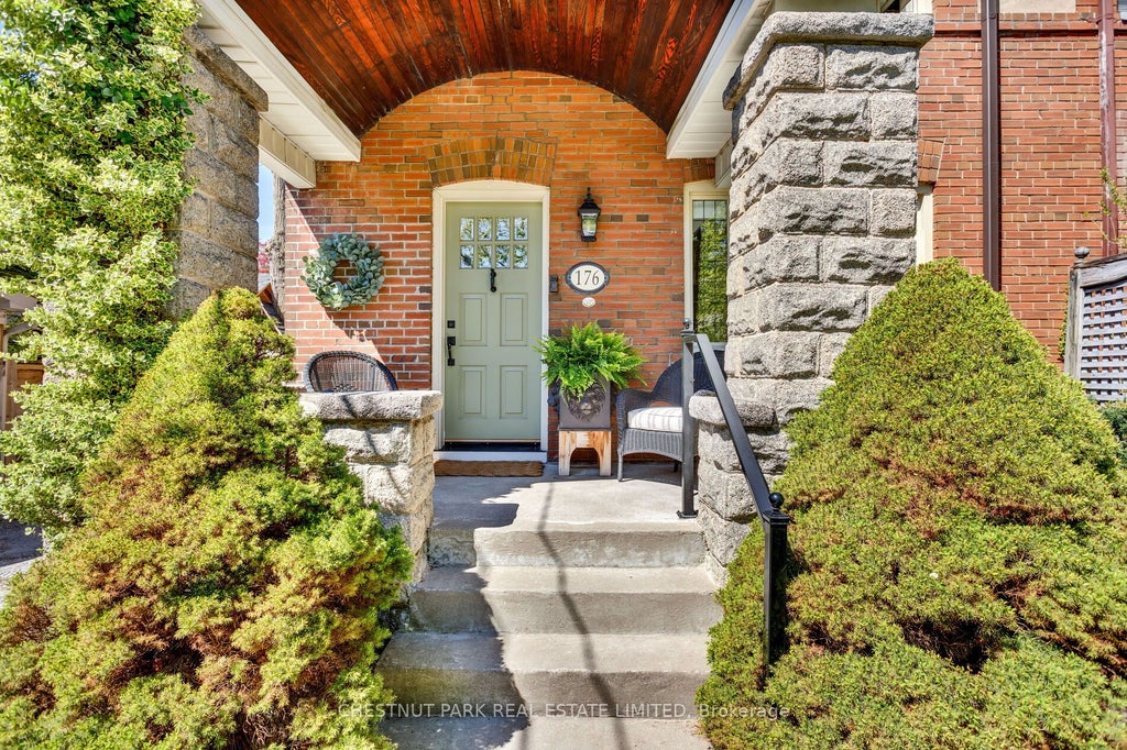 Photo of 176 Forman Avenue, Toronto, ON M4S 2S2 (MLS # C13158288)