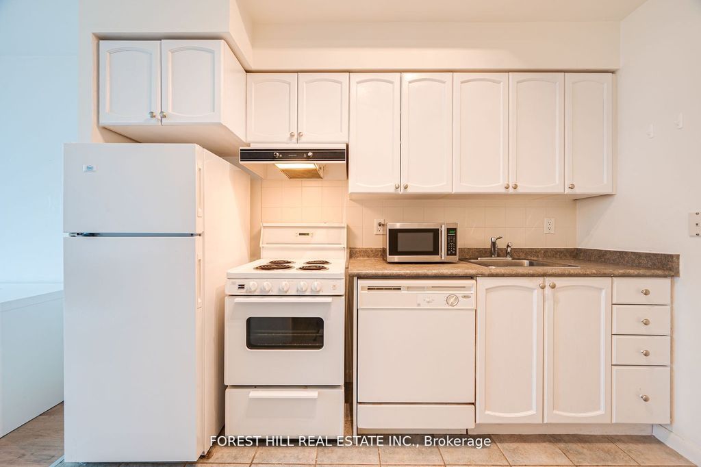 Photo of 219 Fort York Boulevard #2107, Toronto, ON M5V 1B1 (MLS # C12468083)