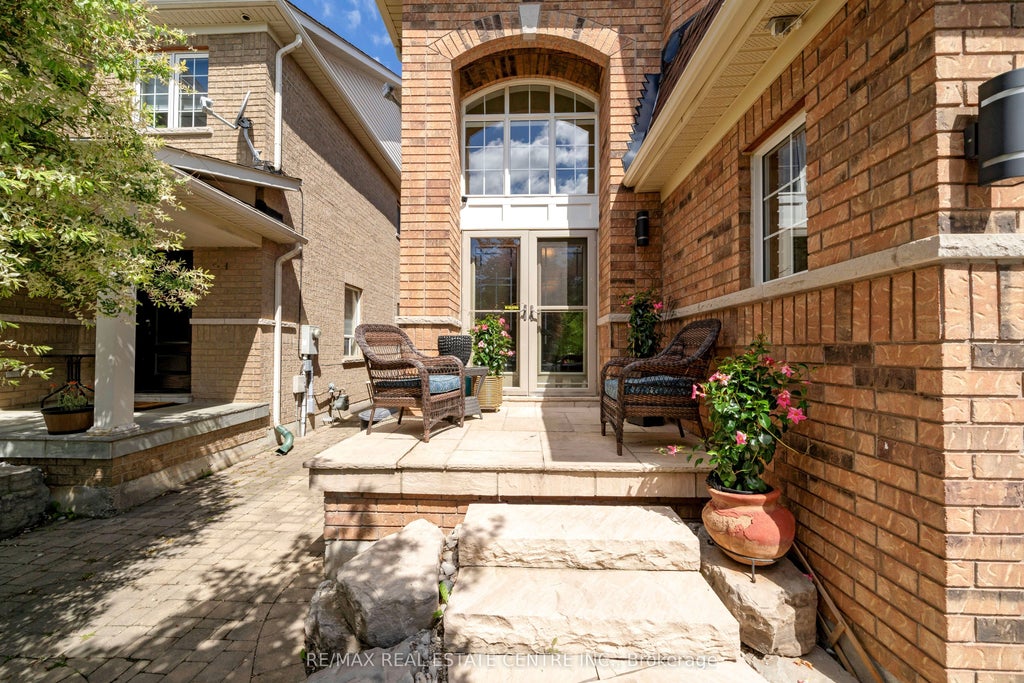 Photo of 27 Milfoil Street, Halton Hills, ON L7G 6M5 (MLS # W13446226)