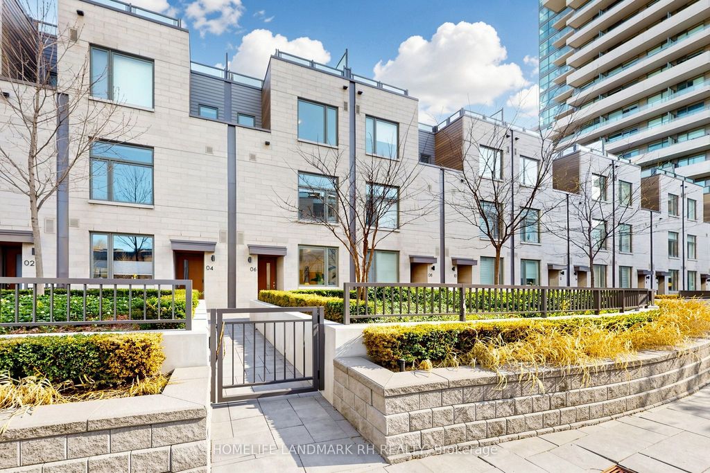 Photo of 270 Davenport Road #TH6, Toronto, ON M5R 0C1 (MLS # C13066428)