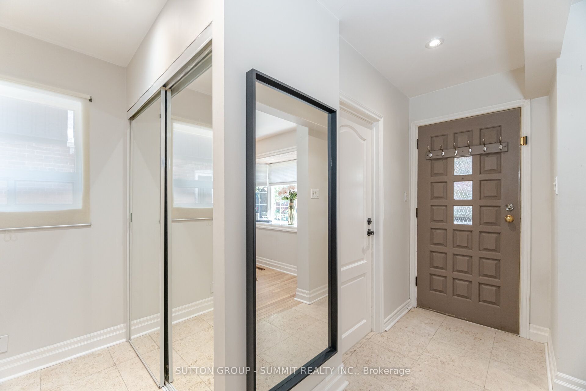 5 Norlong Boulevard