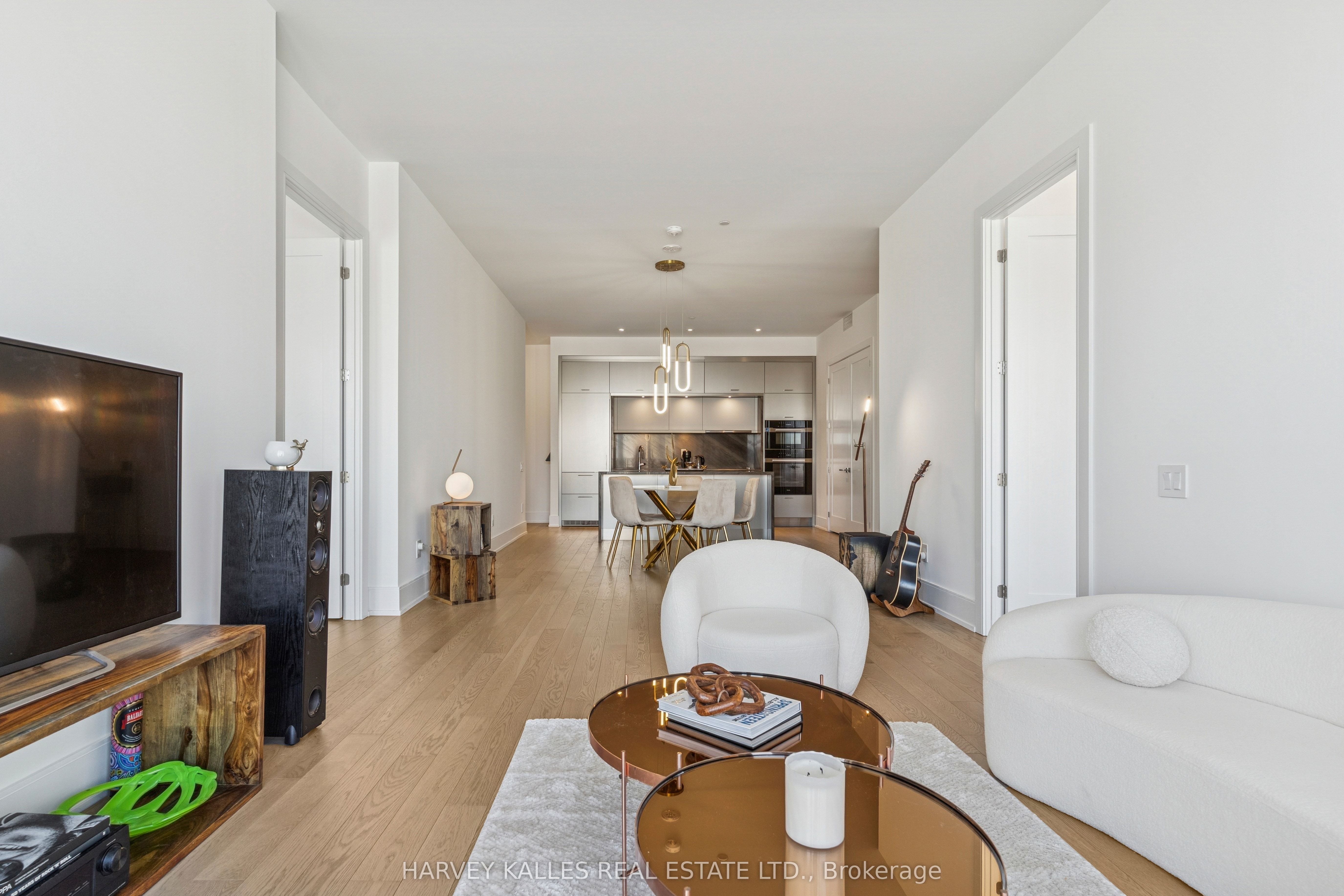 155 Merchant's Wharf Avenue 701