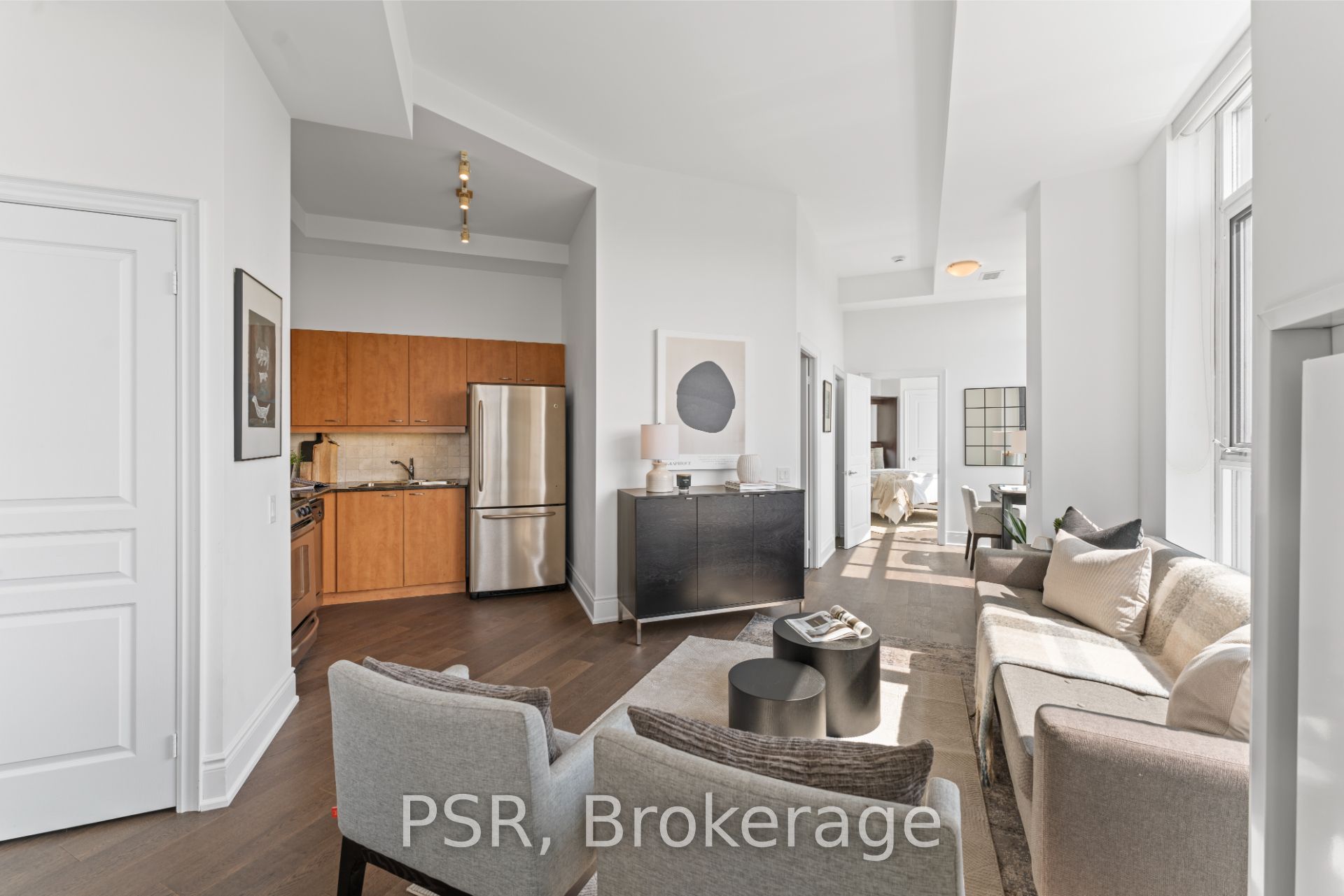 437 Roncesvalles Avenue 702