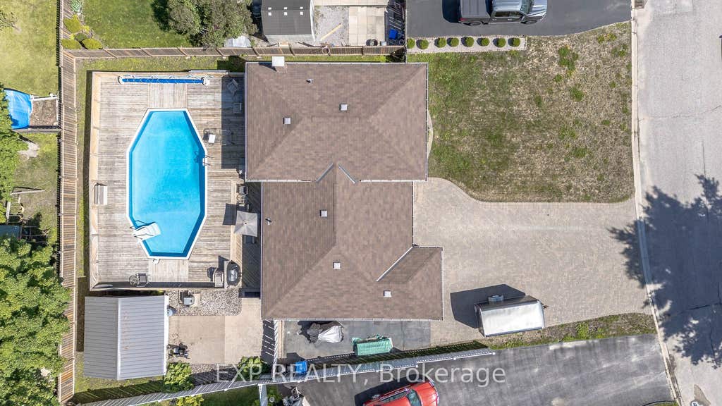 Photo of 10 Kathryn Crescent, North Bay, ON P1B 8P4 (MLS # X13477380)