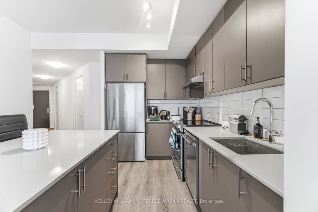 Photo of 9000 Jane Street #1115, Vaughan, ON L4K 0M6 (MLS # N13582278)