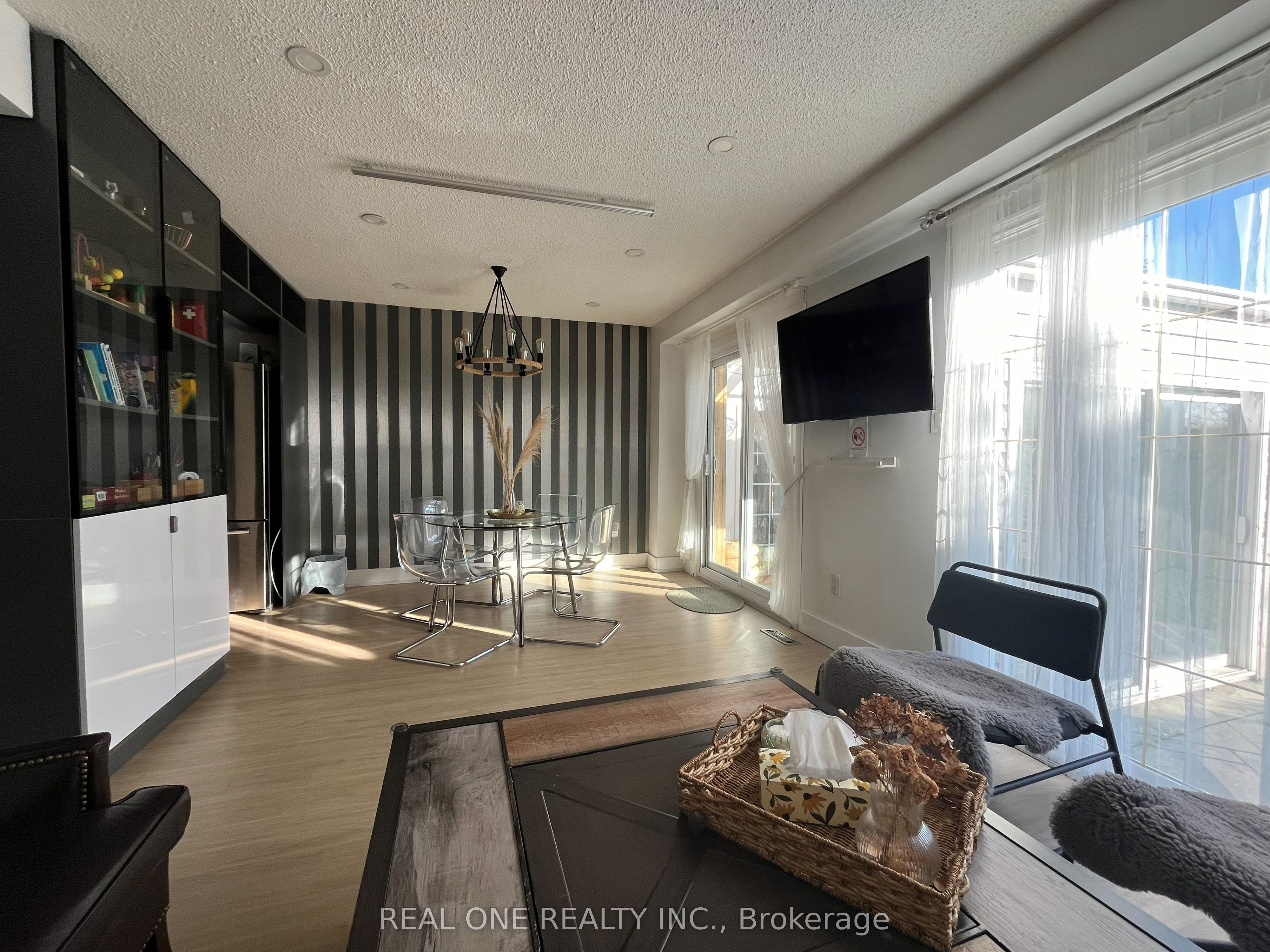 3245 Cambourne Crescent