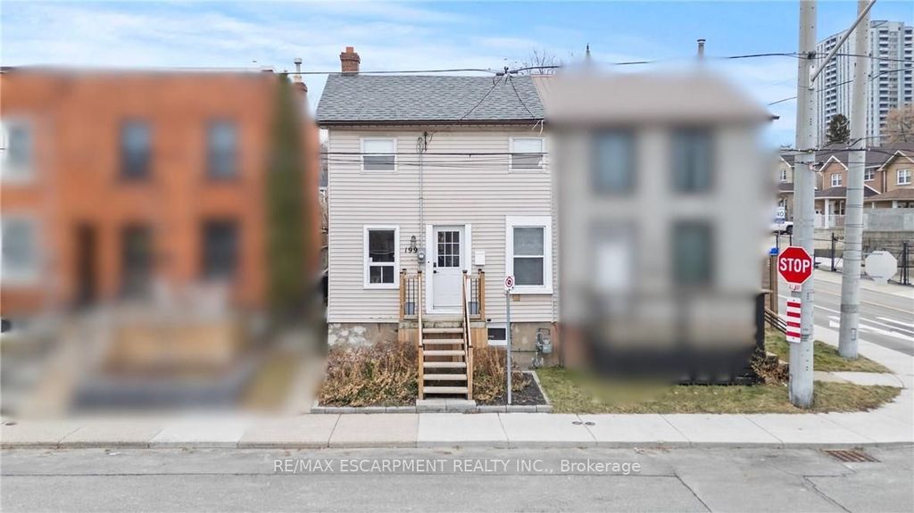 Photo of 199 BARTON Street W, Hamilton, ON L8R 2H3 (MLS # X12697820)