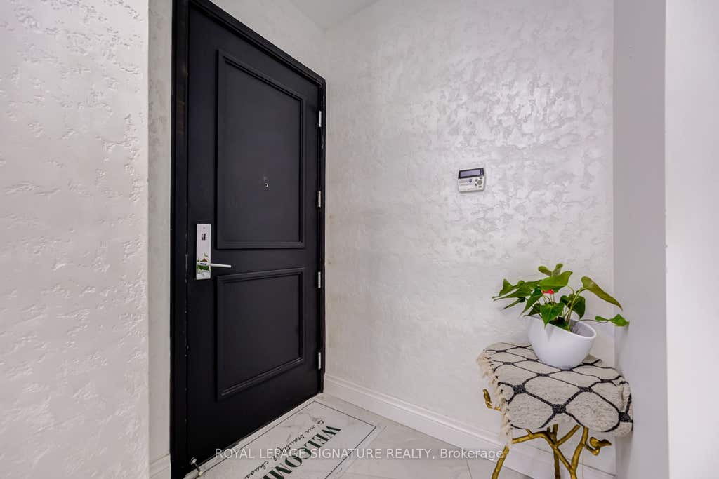 Photo of 88 Park Lawn Road #2808, Toronto, ON M8Y 0B5 (MLS # W13517064)
