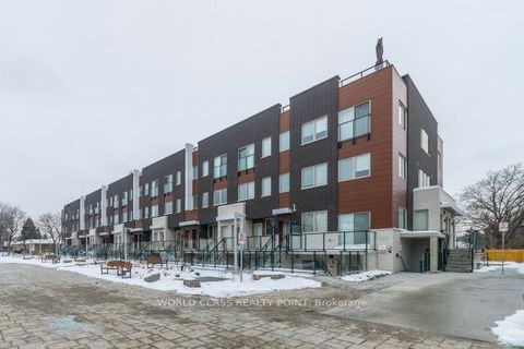 Photo of 780 Sheppard Avenue E #TH62, Toronto, ON M2K 0E8 (MLS # C12726316)