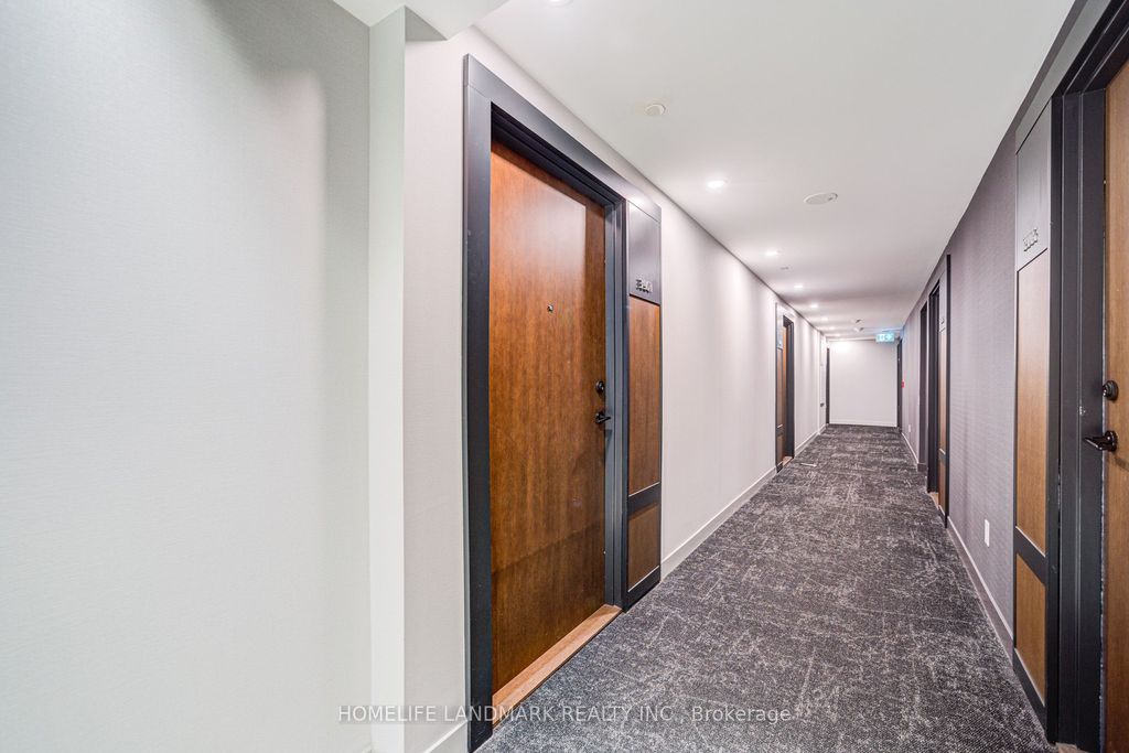 Photo of 4065 Confederation Parkway #3901, Mississauga, ON L5B 0L4 (MLS # W13226124)