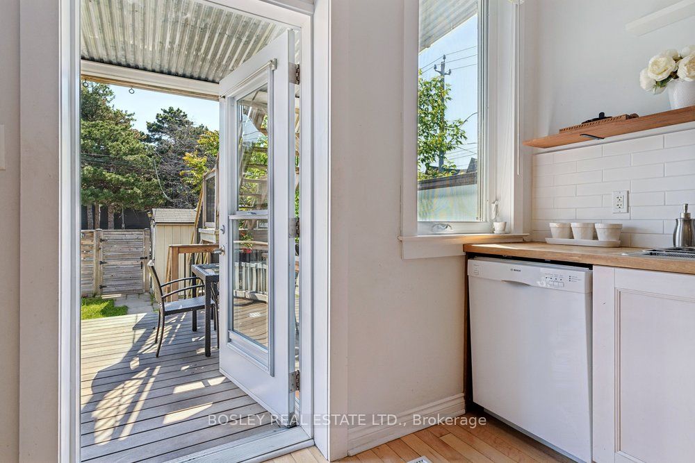 159A Gladstone Avenue