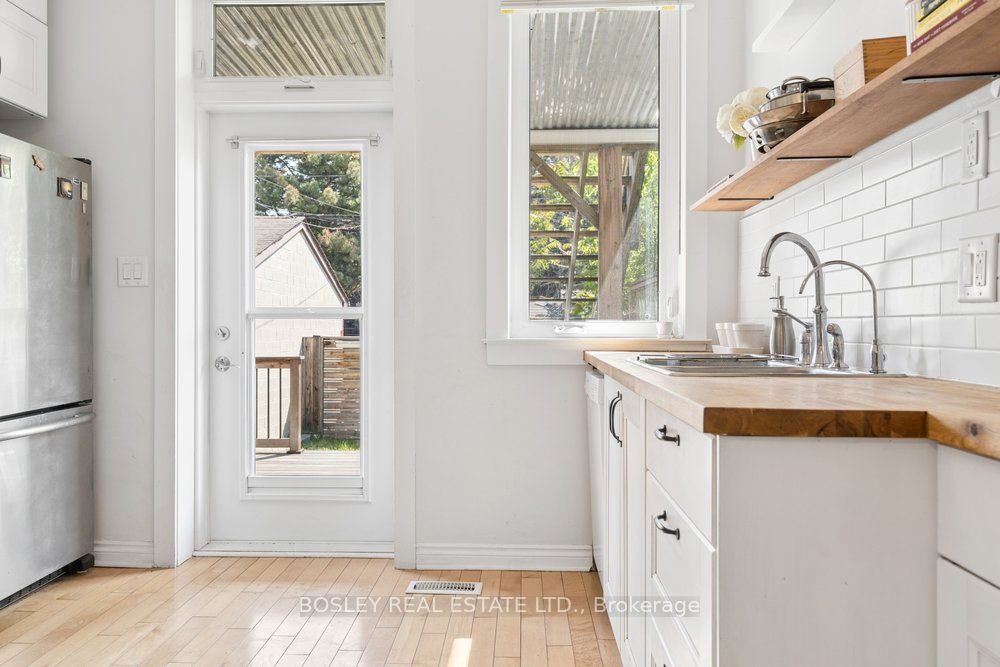 159A Gladstone Avenue