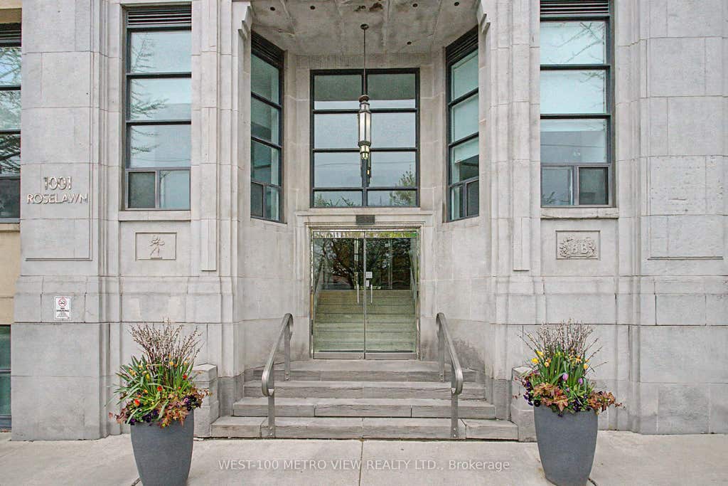 Photo of 1001 Roselawn Avenue #415, Toronto, ON M6B 4M4 (MLS # W13140070)