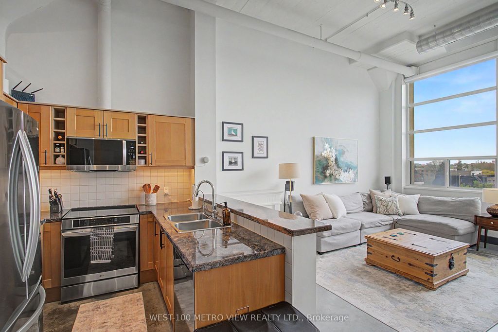 Photo of 1001 Roselawn Avenue #415, Toronto, ON M6B 4M4 (MLS # W13140070)