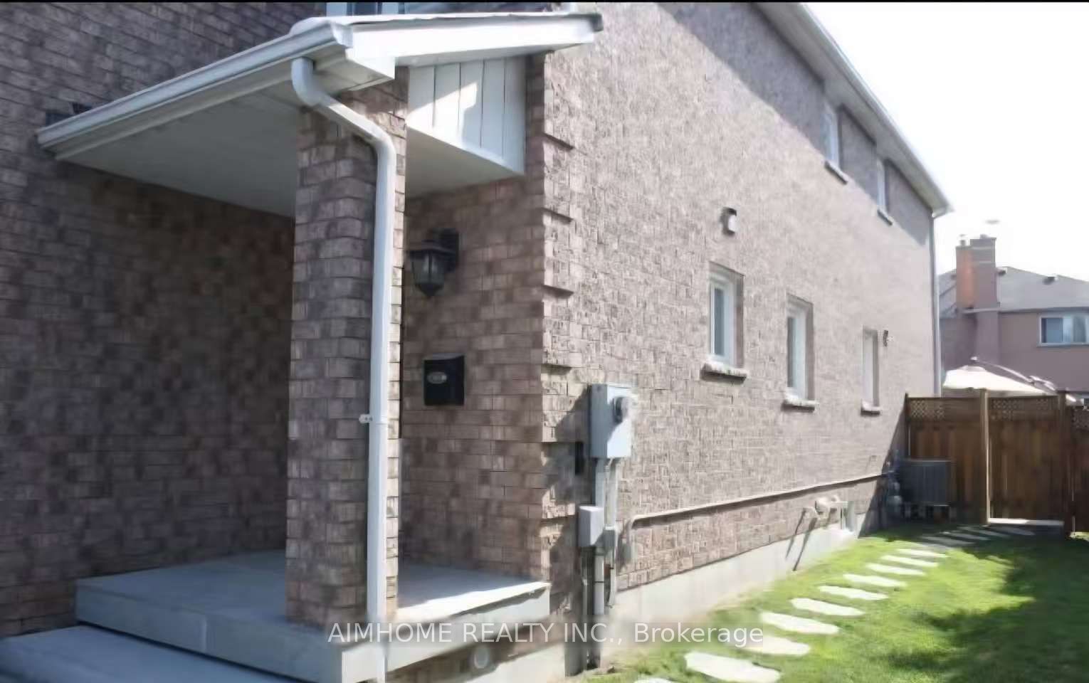 5533 Richmeadow Mews