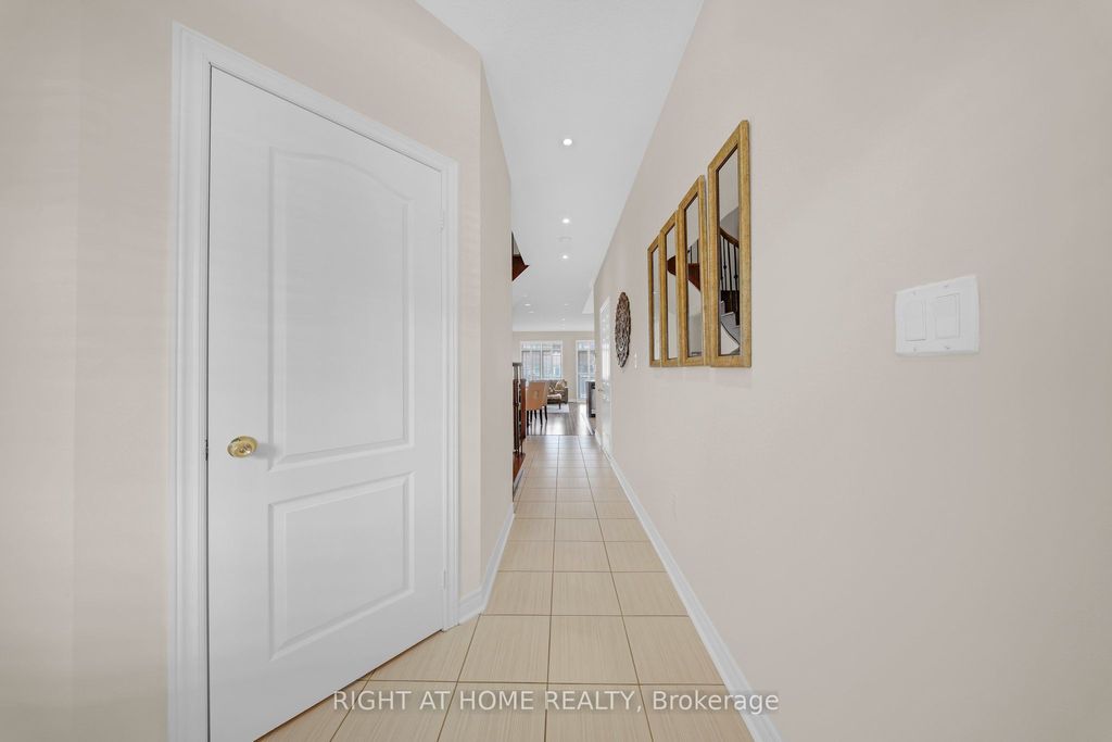 Photo of 51 Lorenzo Circle, Brampton, ON L6R 3N4 (MLS # W12653582)