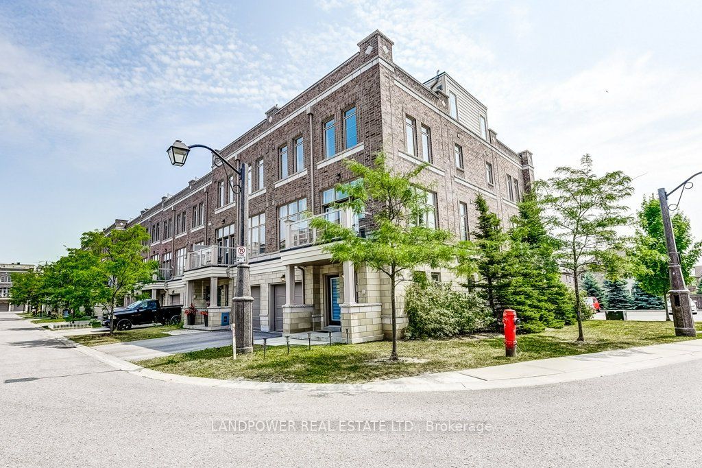 Photo of 2 Arborea Lane, Whitchurch-Stouffville, ON L4A 0B2 (MLS # N12586408)