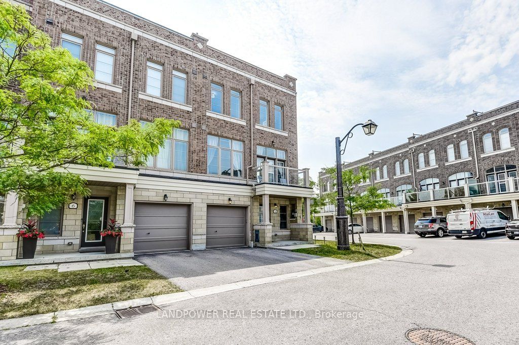 Photo of 2 Arborea Lane, Whitchurch-Stouffville, ON L4A 0B2 (MLS # N12586408)