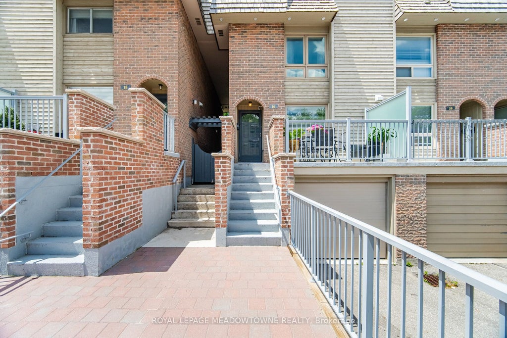 Photo of 16 Dutch Myrtle Way, Toronto, ON M3B 3K8 (MLS # C13446628)
