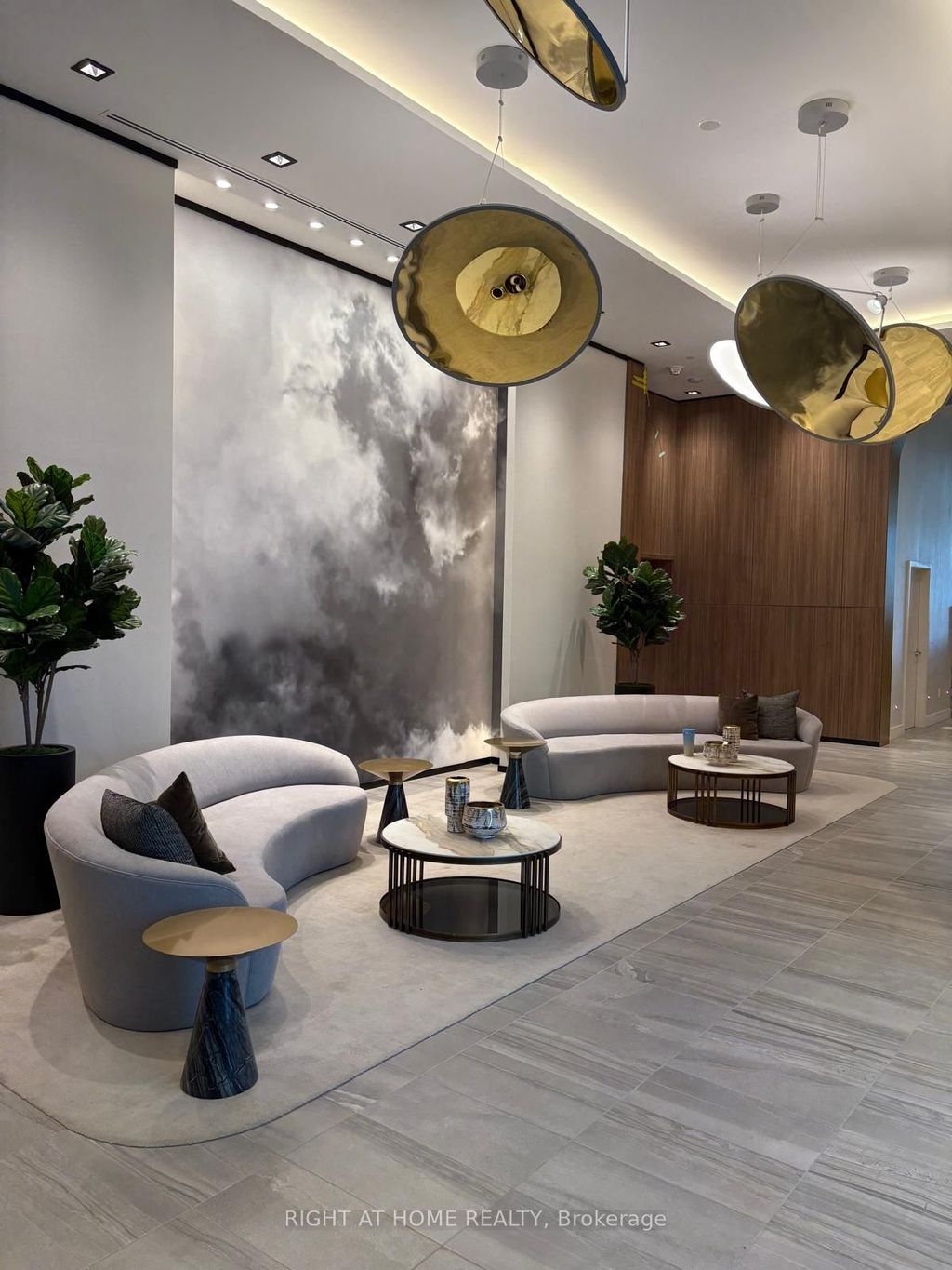 Photo of 1435 Celebration Drive #2803, Pickering, ON L1W 0C3 (MLS # E13022964)