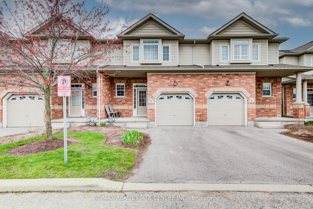 Photo of 330 Dearborn Boulevard #7, Waterloo, ON N2J 4Y9 (MLS # X13100254)