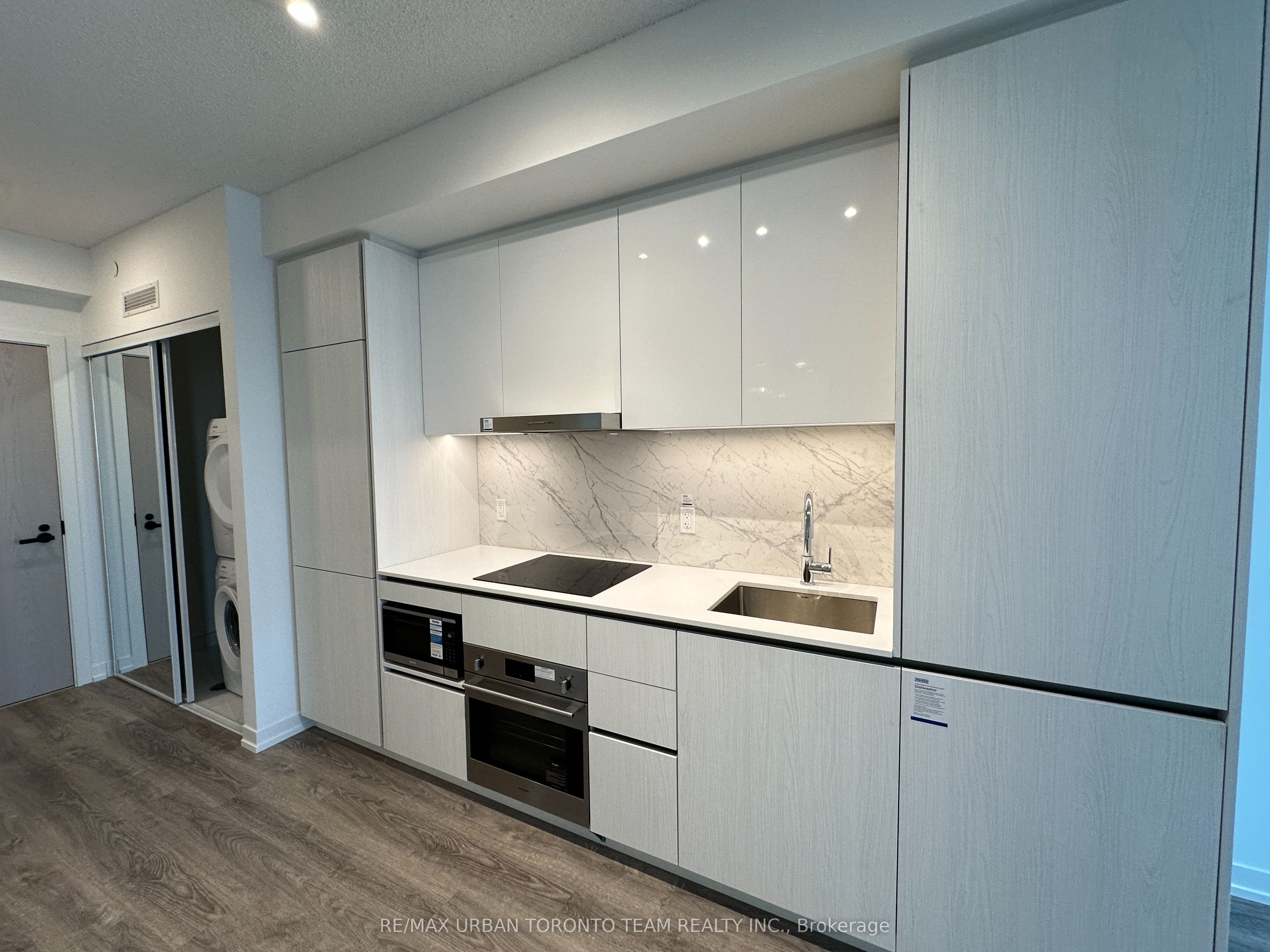 8 Interchange Way 3511