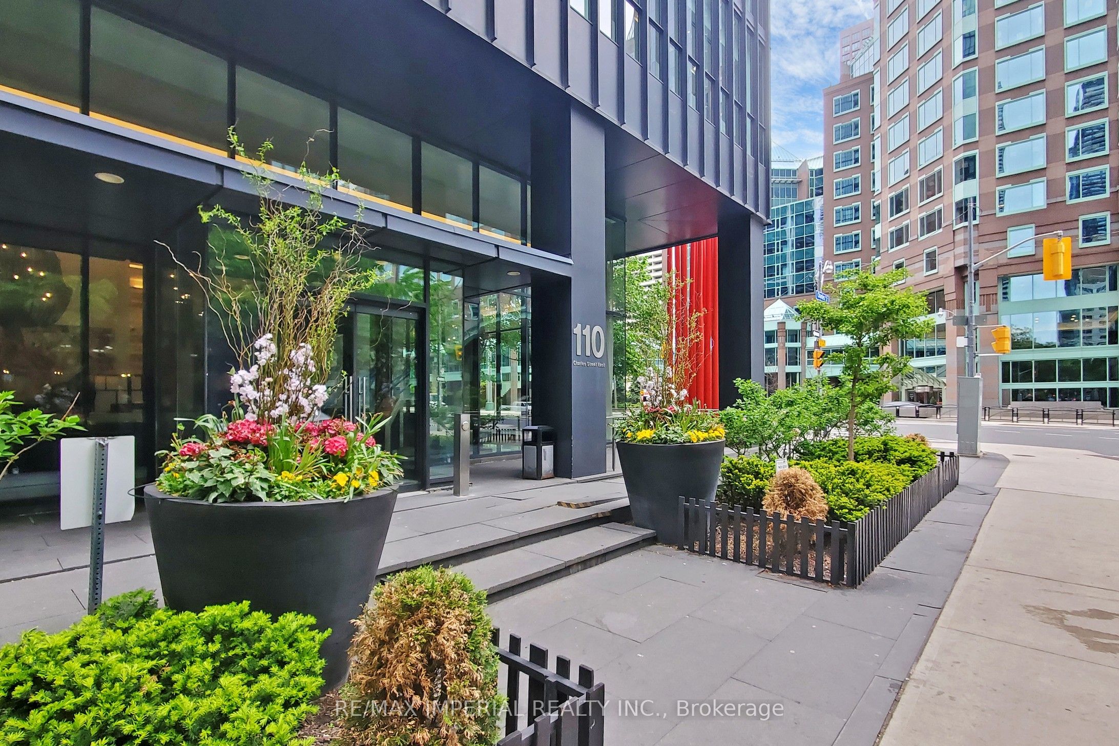 110 Charles Street E 2308