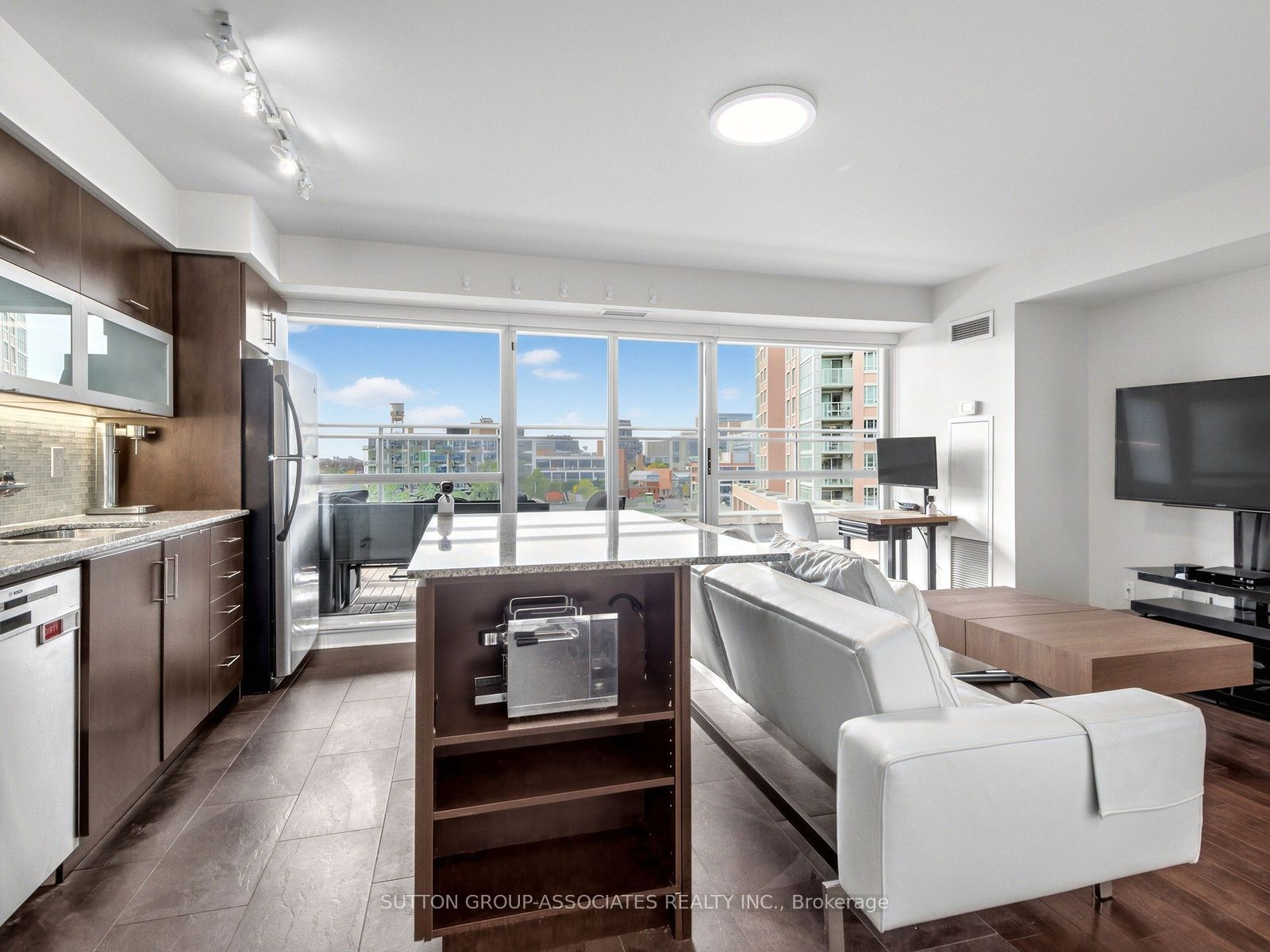 100 Western Battery Road 604