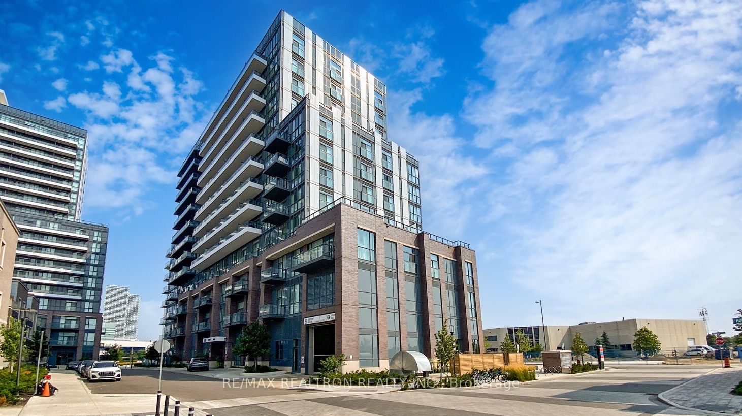 60 Honeycrisp Crescent 717