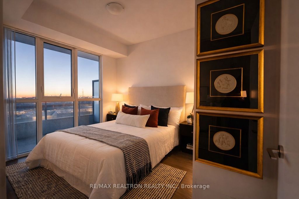 Photo of 60 Honeycrisp Crescent #717, Vaughan, ON L4K 5Z8 (MLS # N12994232)