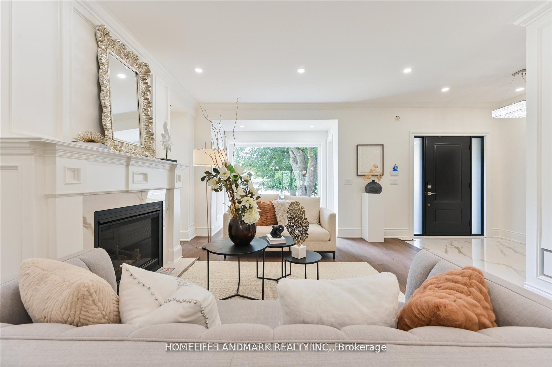 382 St Clements Avenue