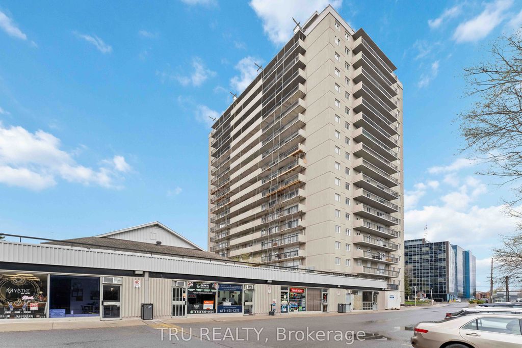 Photo of 158A McArthur Avenue #PH4, Vanier and Kingsview Park, ON K1L 7E7 (MLS # X12788862)