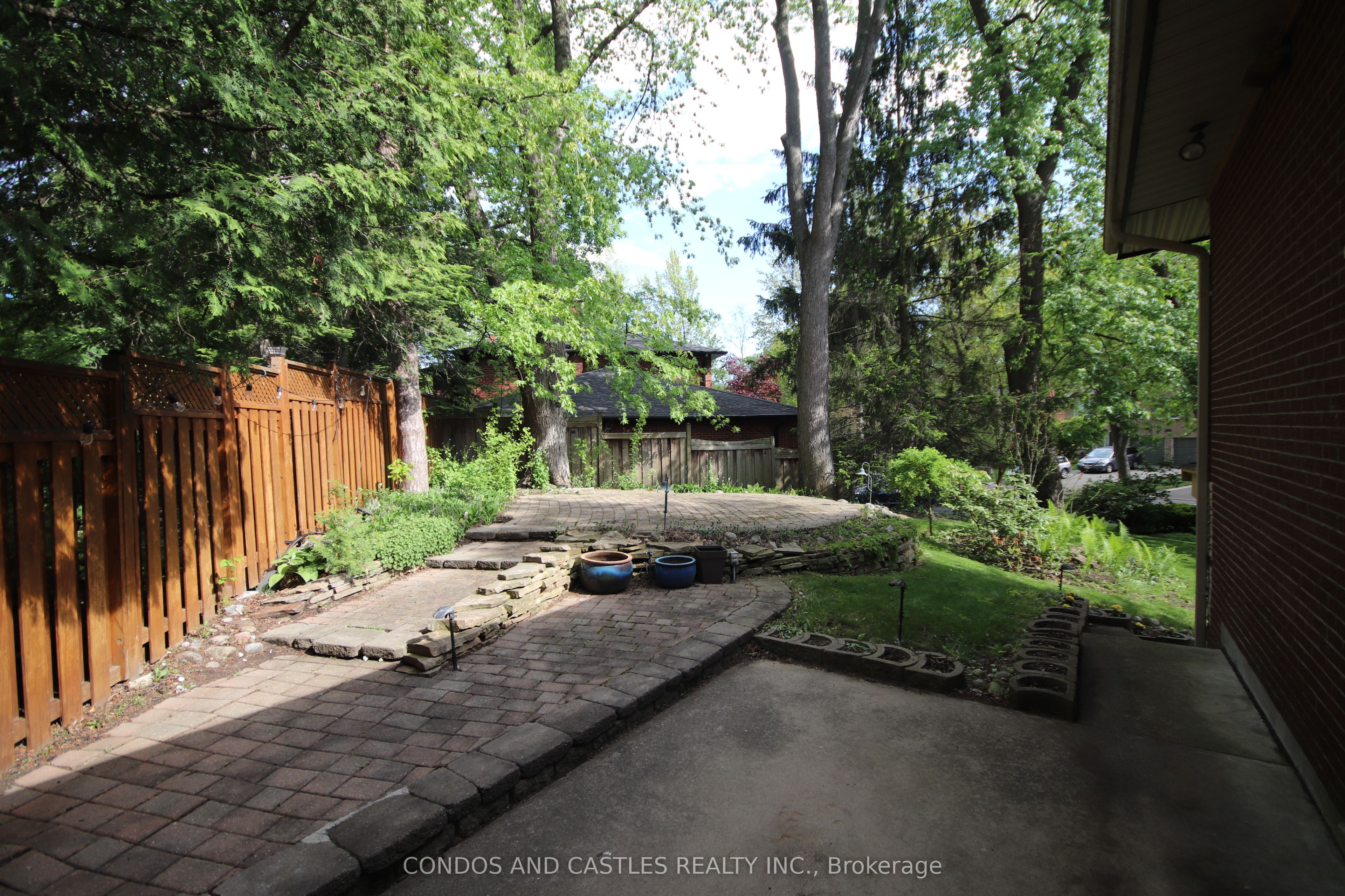 1557 Calumet Place