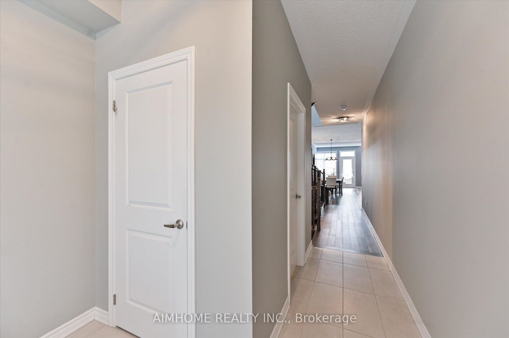 Photo of 52 vedette Way, Vaughan, ON L4H 4K2 (MLS # N12933562)